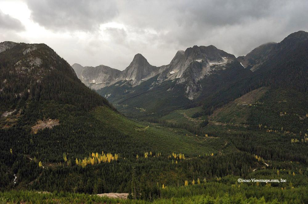 Another view of the Steinbok and Chamois Peaks