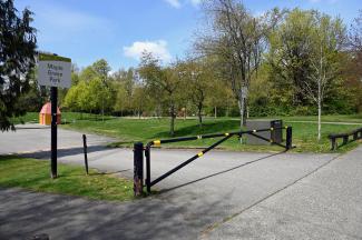 Maple Green Park Entrance